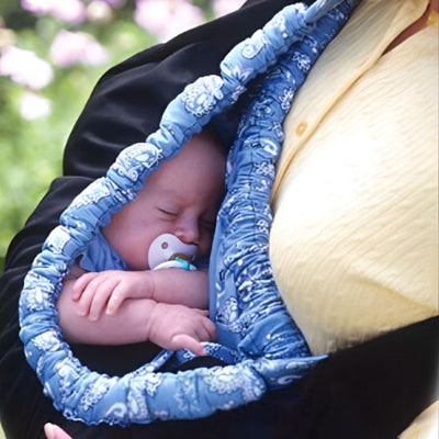 écharpe de portage bébé endormi