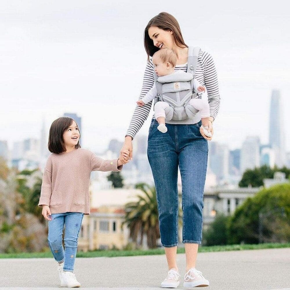 Porte Bébé - BreathBabyBag™ - Gris - Petit Promeneur