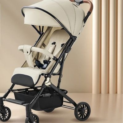 poussette ultra compacte facile à transporter